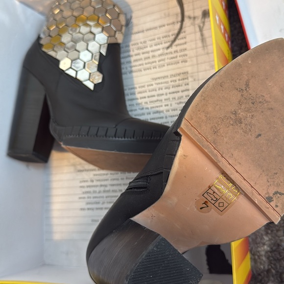 Jeffrey Campbell. Quigley leather Black studded boots. Size US 7. - Picture 5 of 6